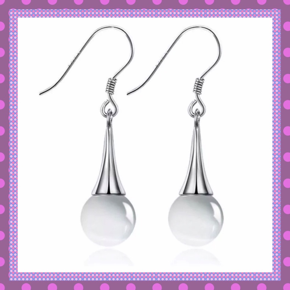 🌸Sterling Silver Opal Pierced Earrings🌸