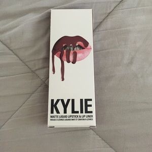 Kylie Cosmetics Matte Liquid Lipstick & Lip Liner