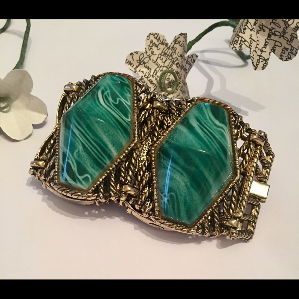 Vintage Bracelet ($5 sale, ends 4/01!!)