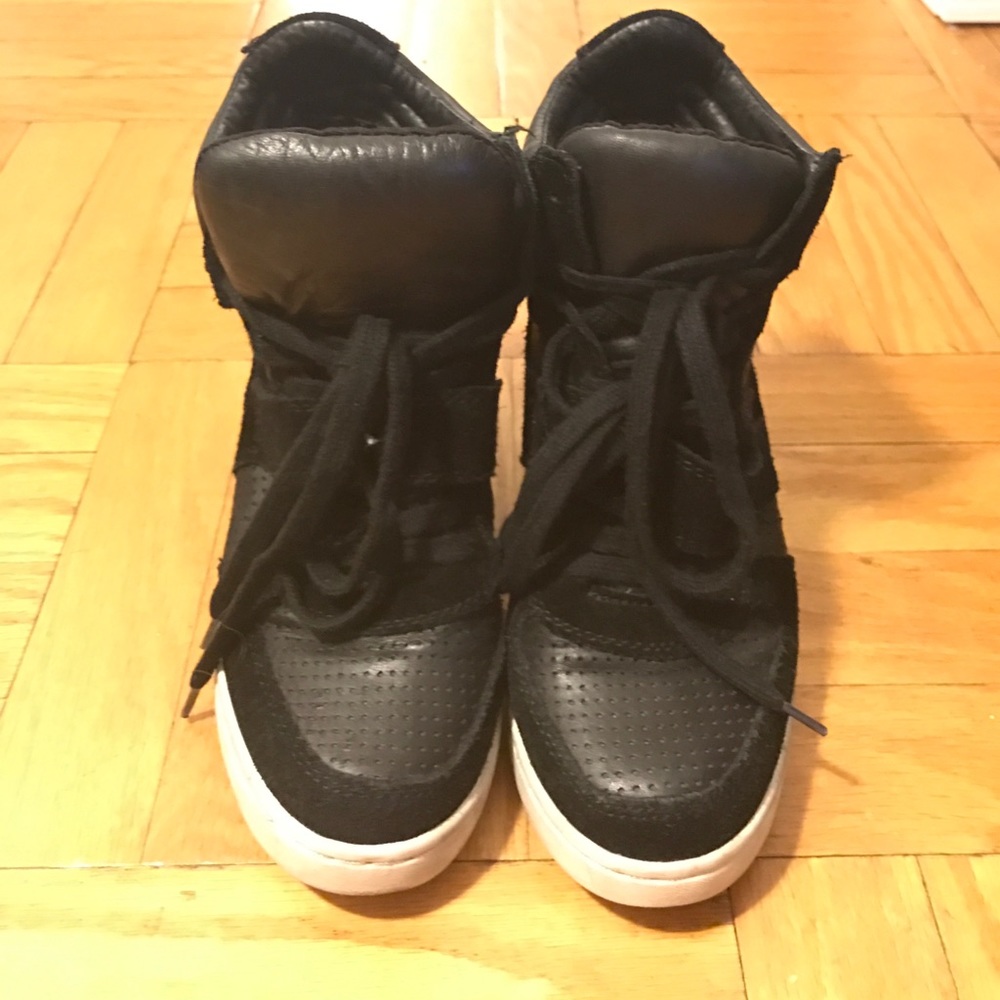 Sneaker wedges from Ash