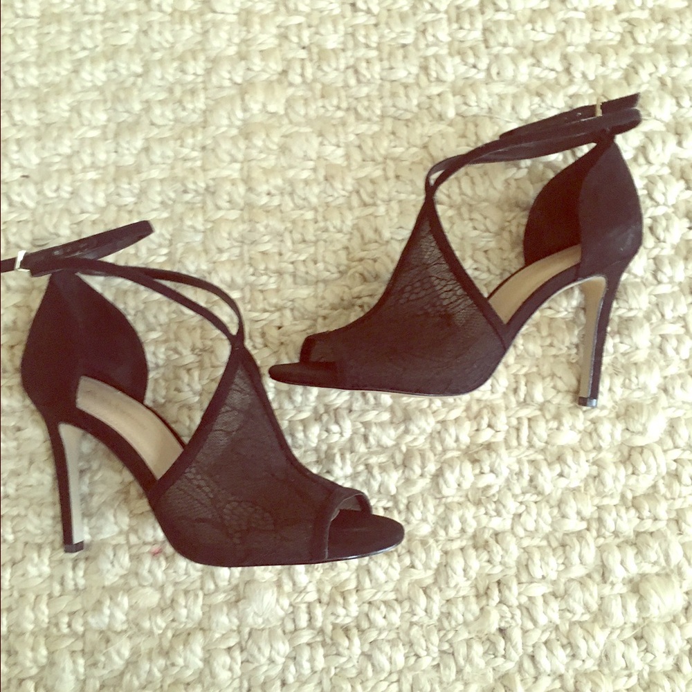 BCBG black pumps