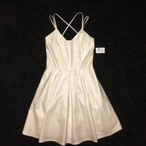 Cream cross back dress!