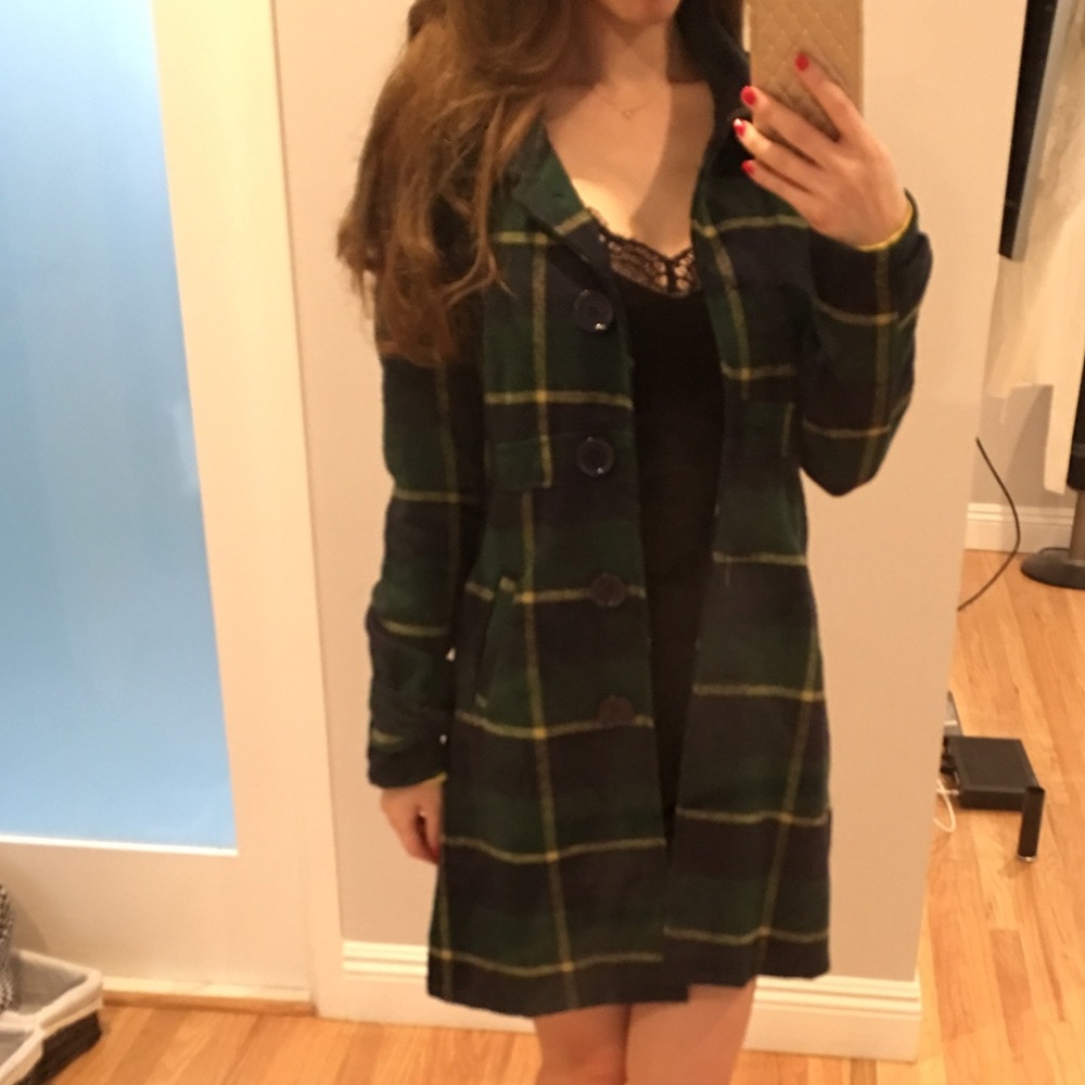 Gorgeous green plaid coat yellow lining inside