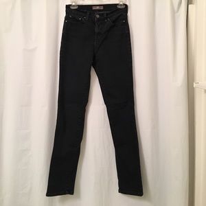Levi's black Perfectly Slimming 512 Skinny 6M