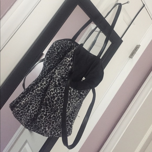 Hand Bag - Picture 6 of 7