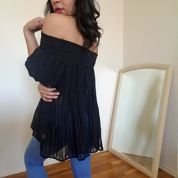 BLACK PLEATED OFF SHOULDER TOP - Picture 2 of 4