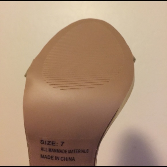 New Gold Qupid High Heel Sandals - Picture 3 of 4