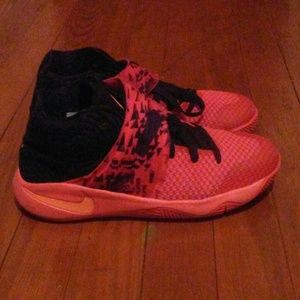 Kyrie 2