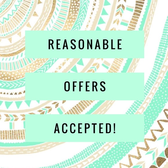 Belle Earrings - Disney, Beauty & the Beast - Picture 5 of 5