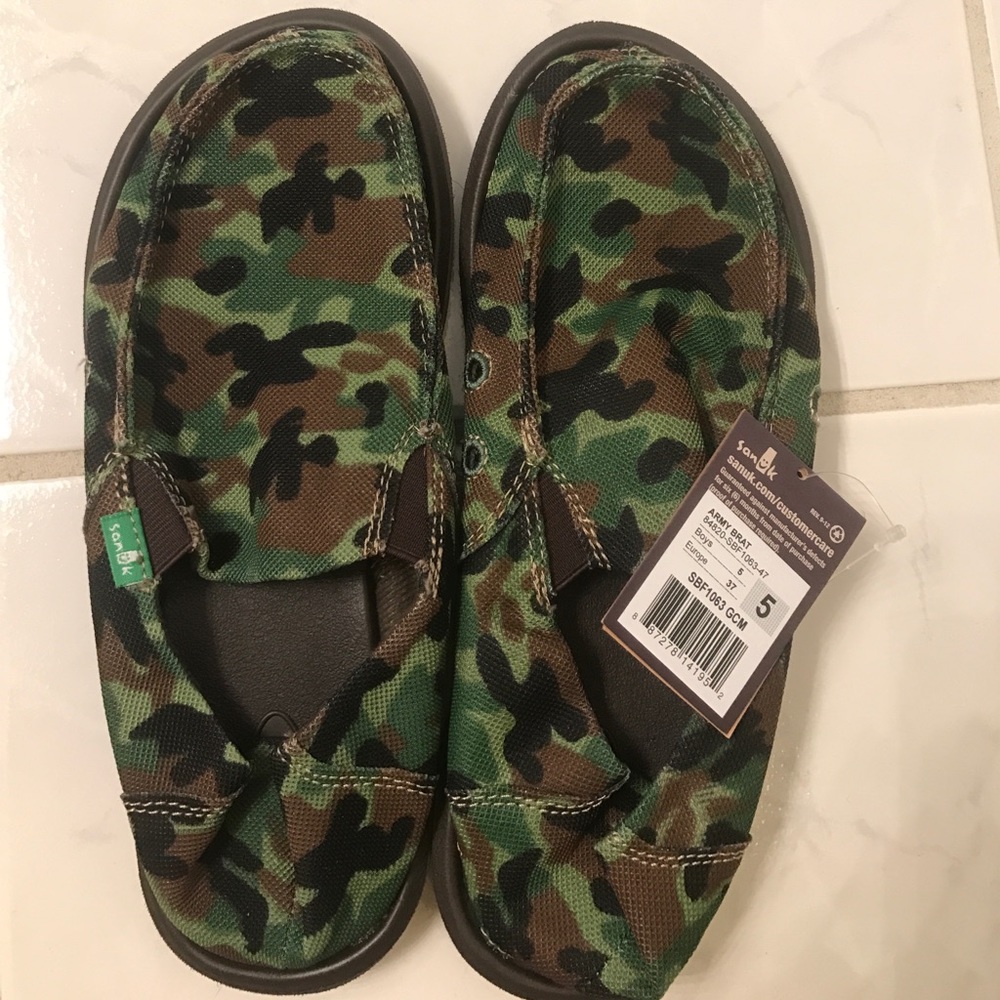 Boys Sanuk slip-on shoes