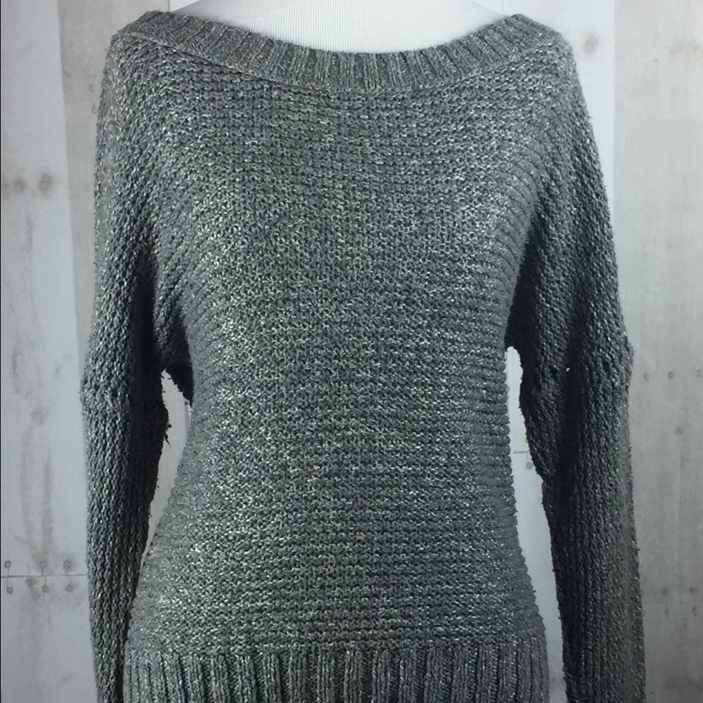 EUC M Aerie cable knit sweater