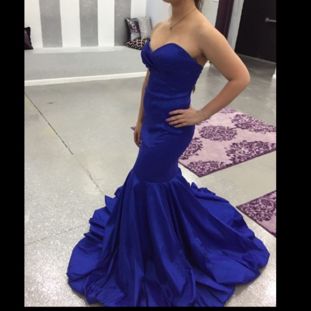 Prom/pageant/formal dress