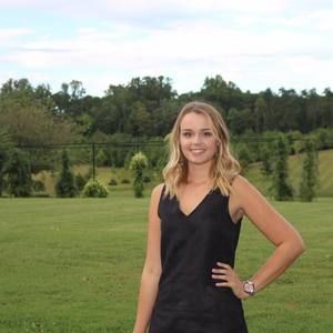 Meet your Posher, Nicole