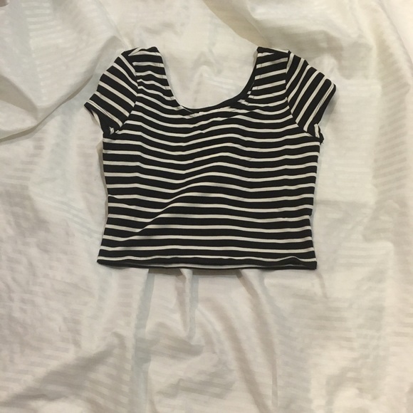 Aeropostale Striped Black/White Scoop Neck Bodycon - Picture 2 of 4