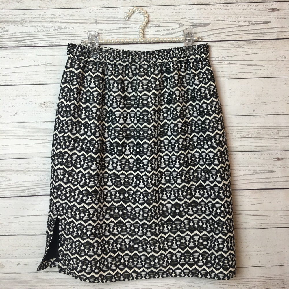 Loft black and white chevron print size S