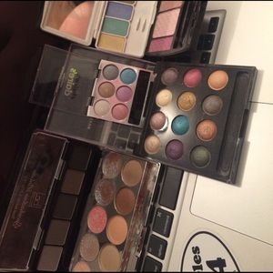 Eyeshadow bundle
