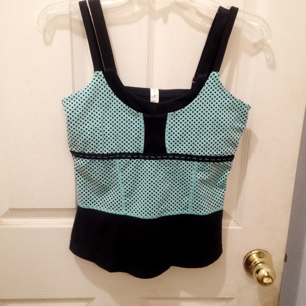NWOT Lululemon Women's Mint Move Top Size 8 *Rare*
