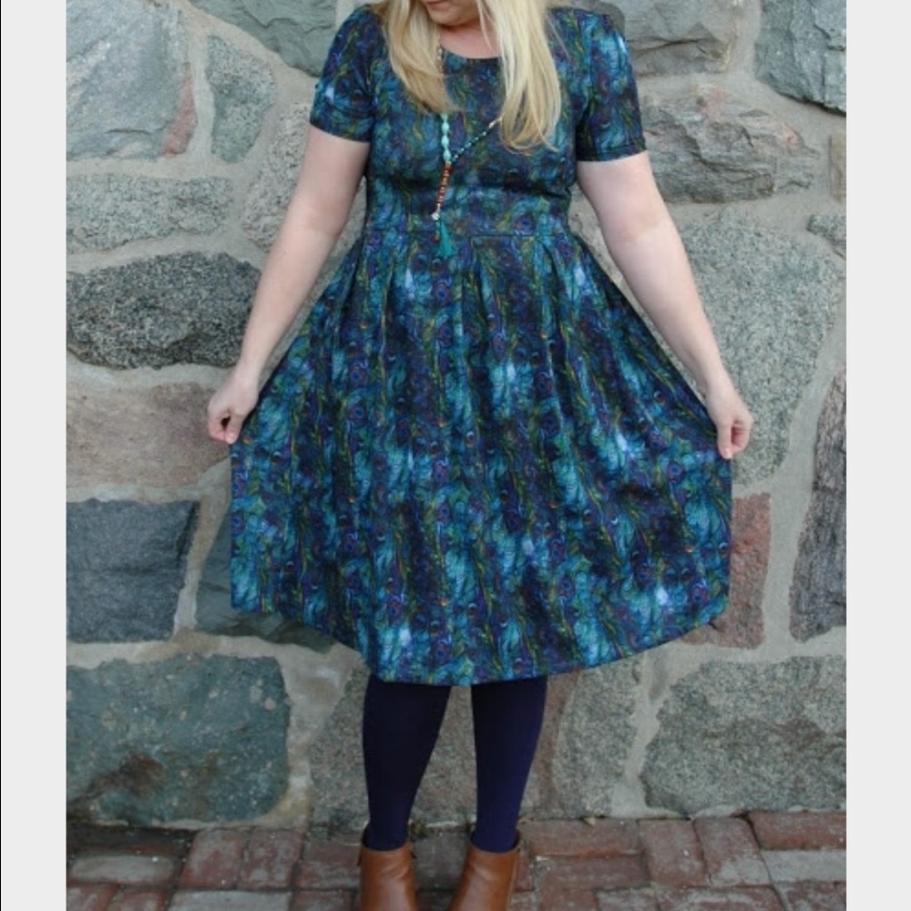 Peacock XL Amelia LuLaRoe NWT