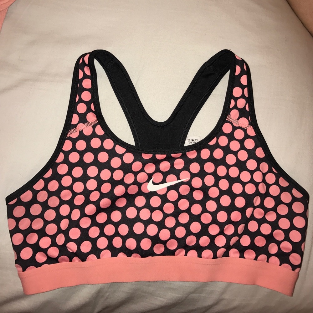 Size L Nike sports bra