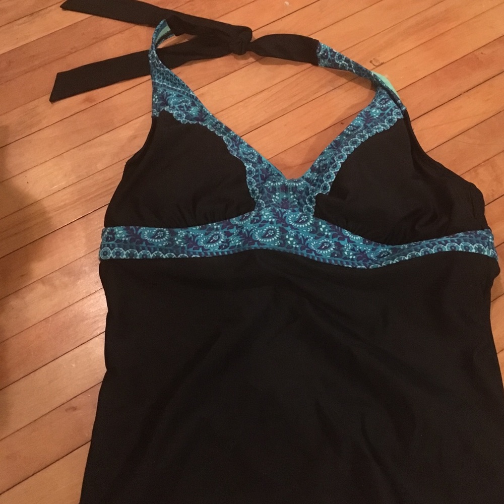 Athleta underwire tankini top 36 B/C never worn