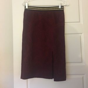 Burgundy pencil skirt
