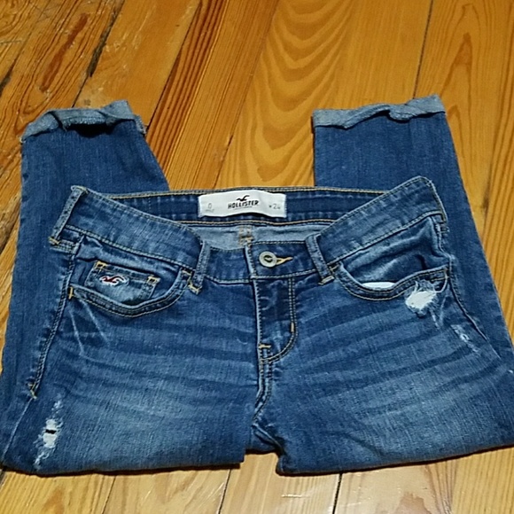 Hollister Woman's Denim Capris - Picture 2 of 8