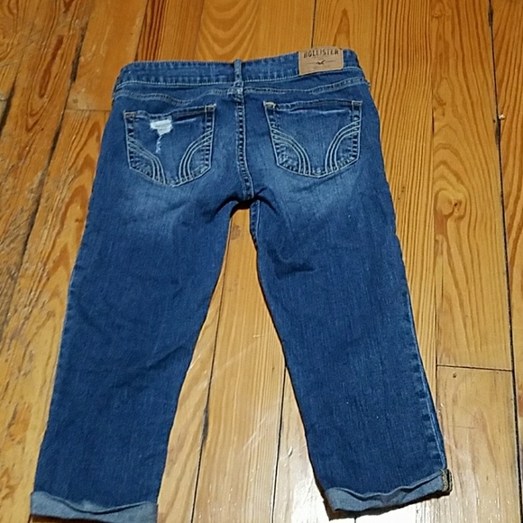 Hollister Woman's Denim Capris - Picture 4 of 8