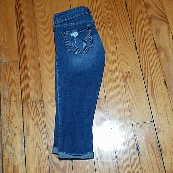 Hollister Woman's Denim Capris - Picture 7 of 8