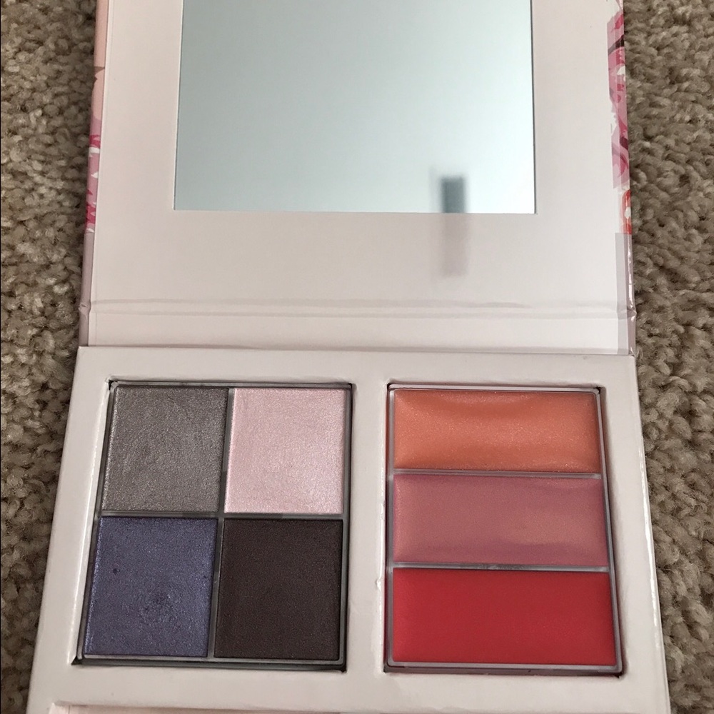 Mary Kay makeup palette