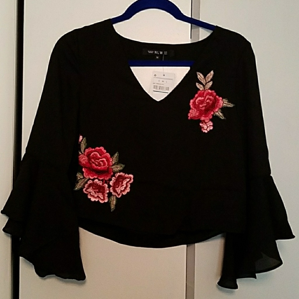2 SM LEFT💖HP💙PRICE FIRM FLORAL CROP TOP - Picture 5 of 6