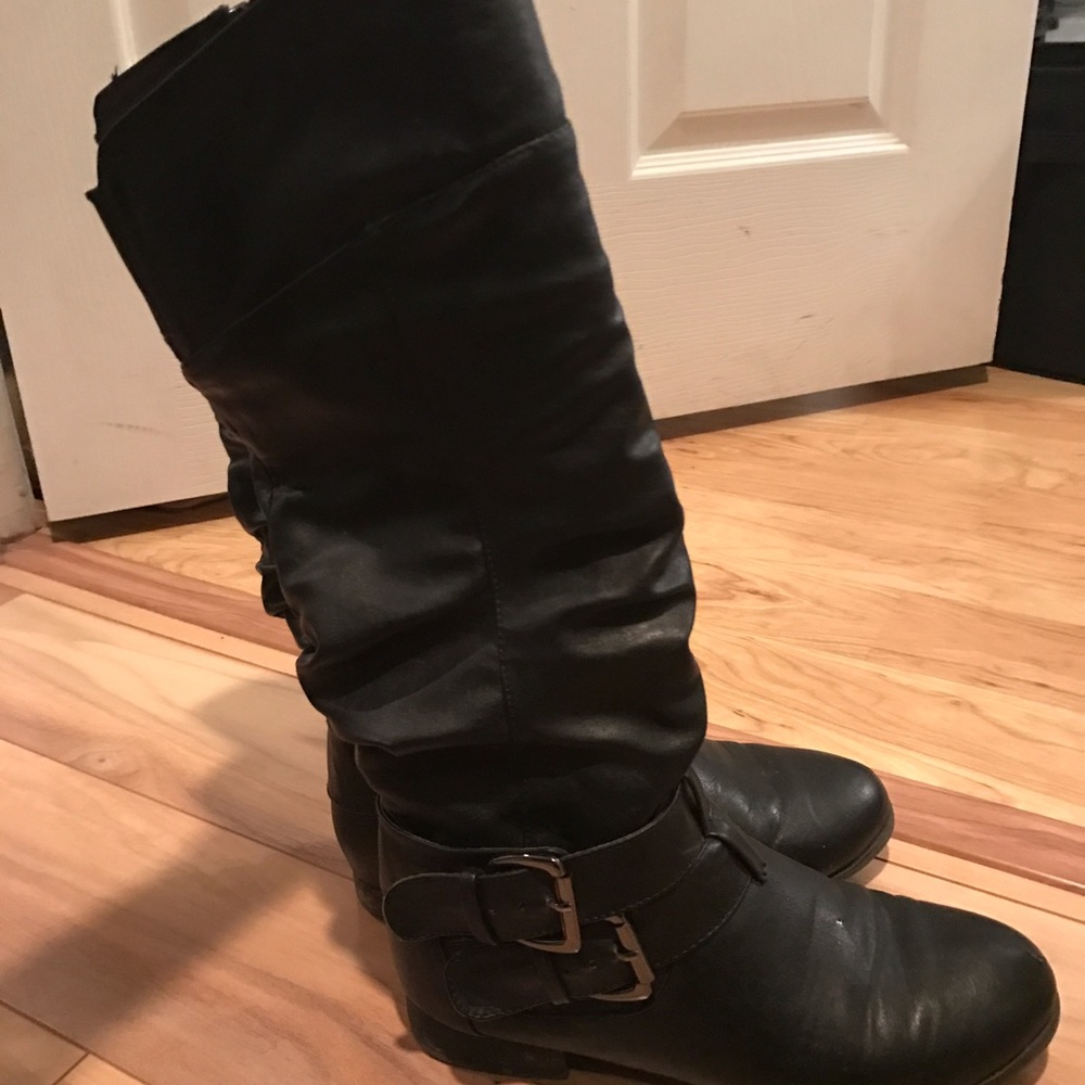 Black boots