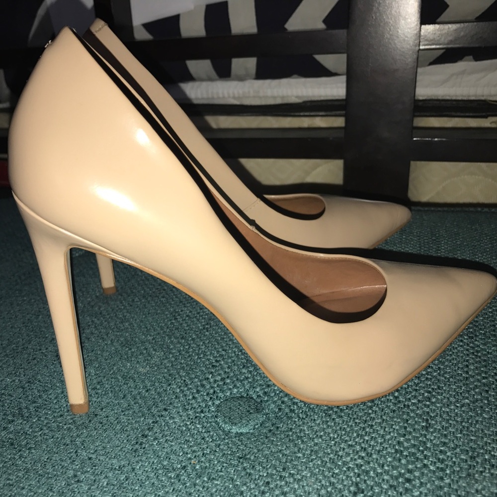 Steve Madden Proto pump size 8 EUC