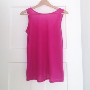 NWOT bright pink split back top, super soft
