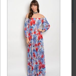 Off shoulder Dress Red  flowers🌹 Maxi