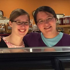 Meet your Posher, Dorcas