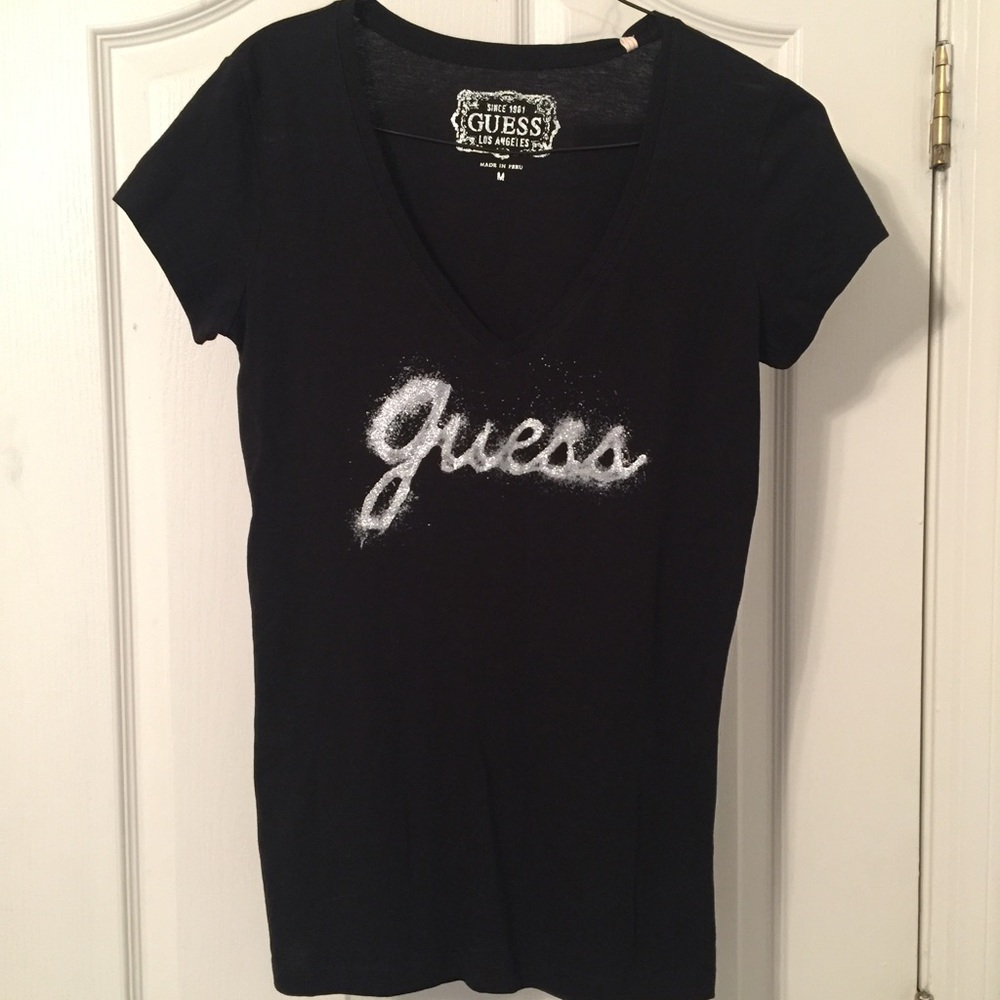 Black Guess V-neck t-shirt