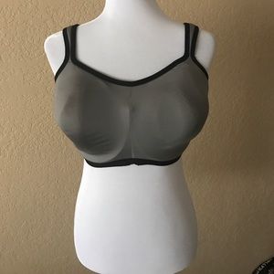 natori sports bra