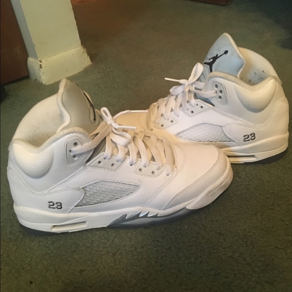 Metallic 5's size 6.5y
