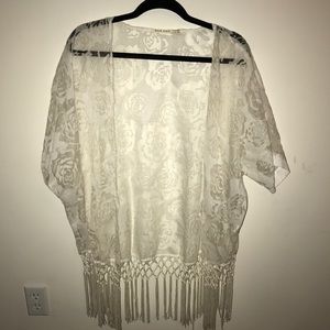 White rose patterned kimono NO TRADE