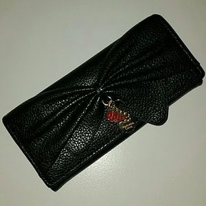 Black bow wallet
