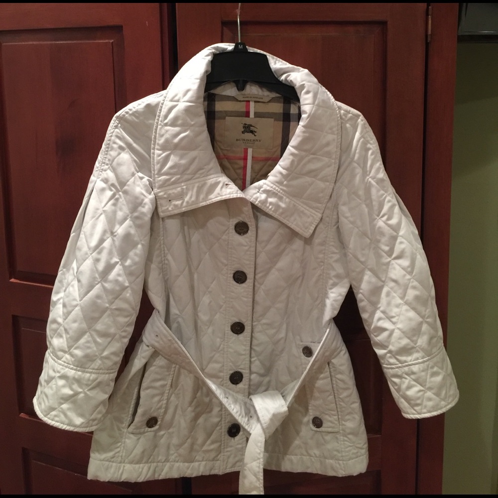 Sale !!!!! Burberry Quilted Bell Sleeve jacket