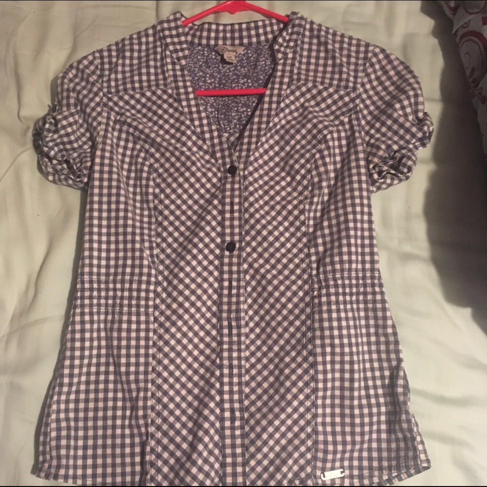 Checkered vneck button up