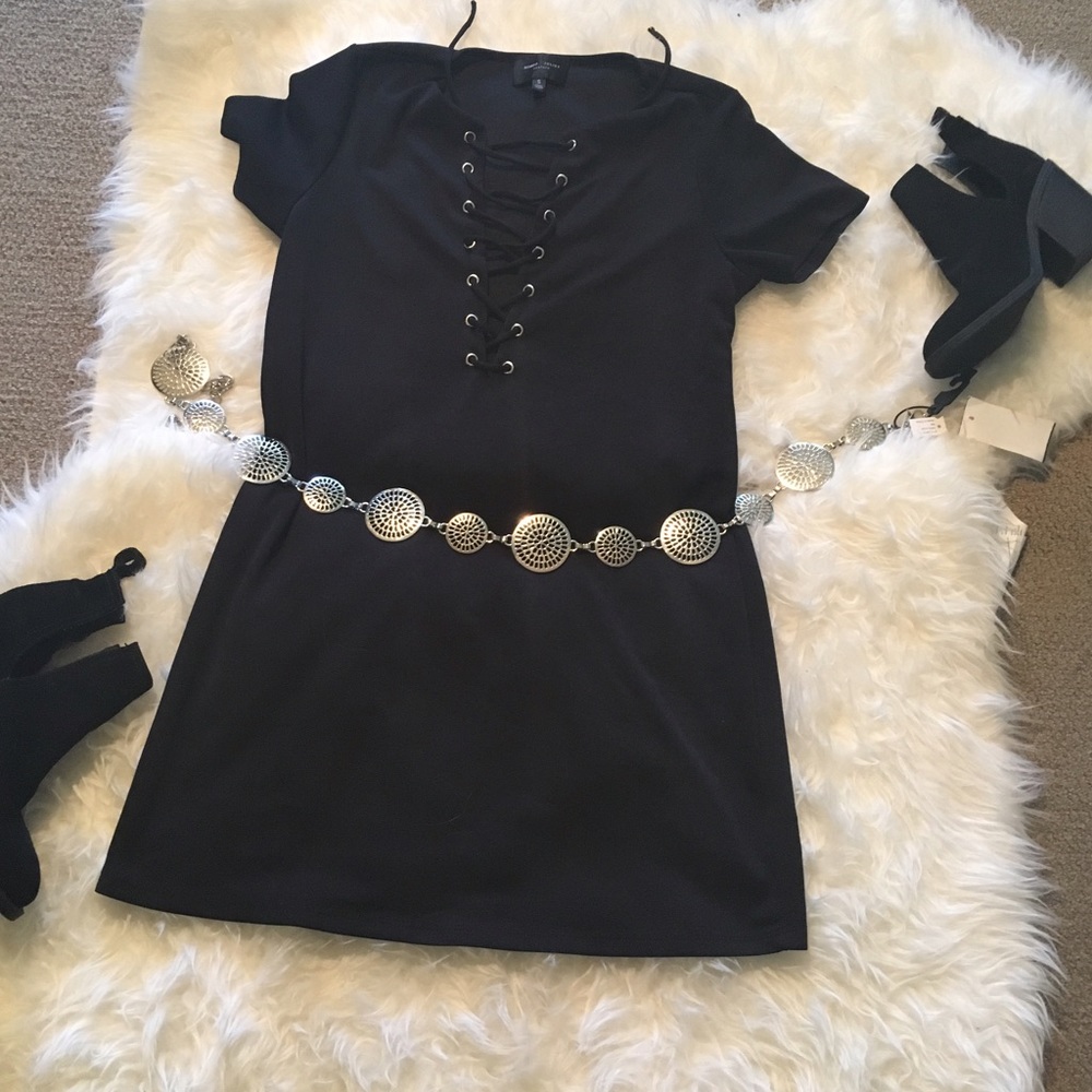 🆕 Lace Up Tee Shirt Dress