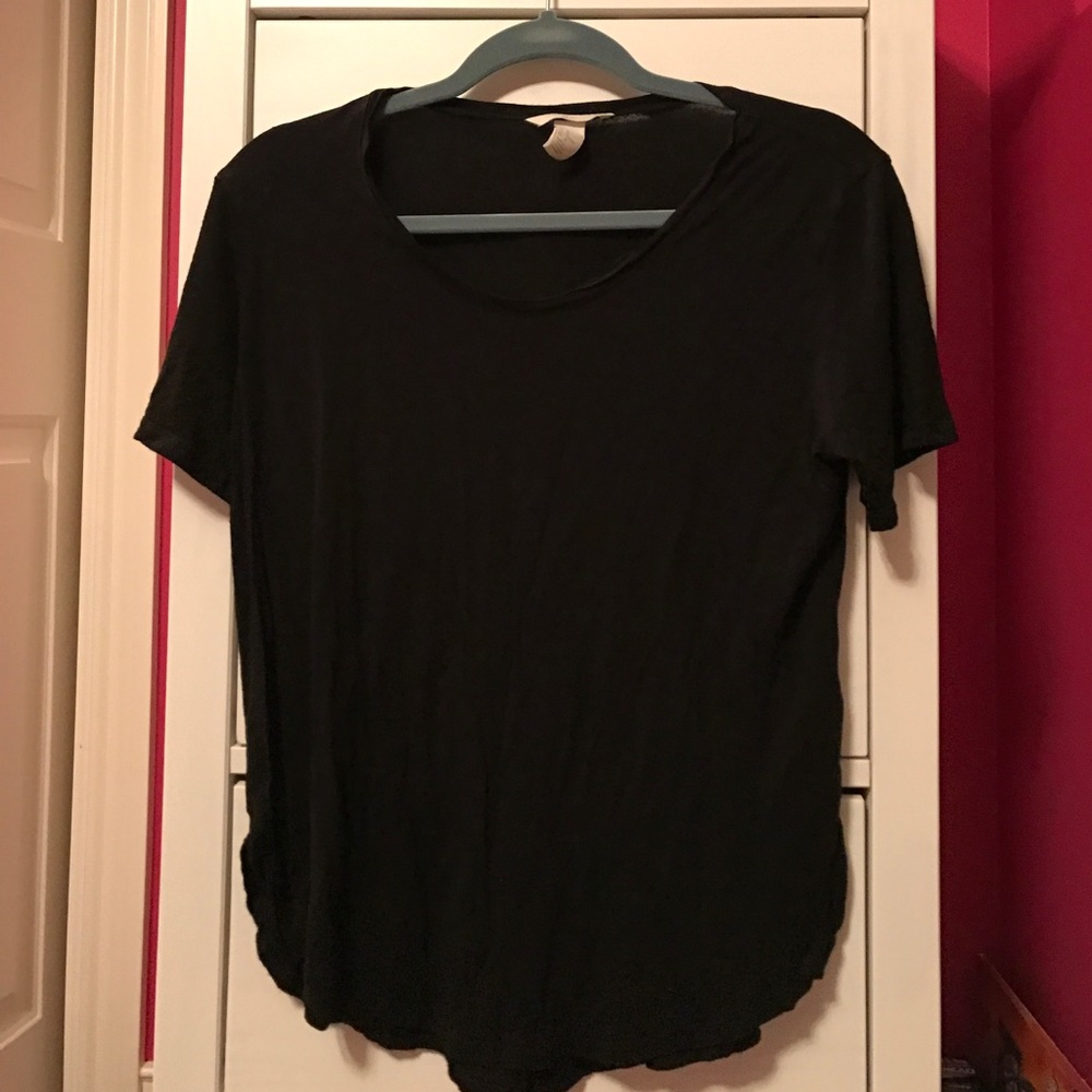 black shirt