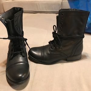 Steve Madden trooper boots