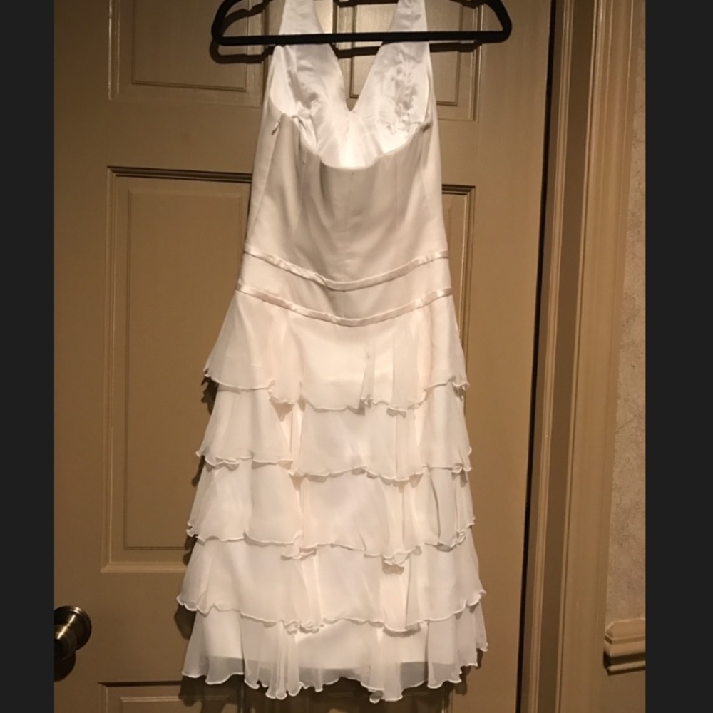 Dress - Picture 2 of 2