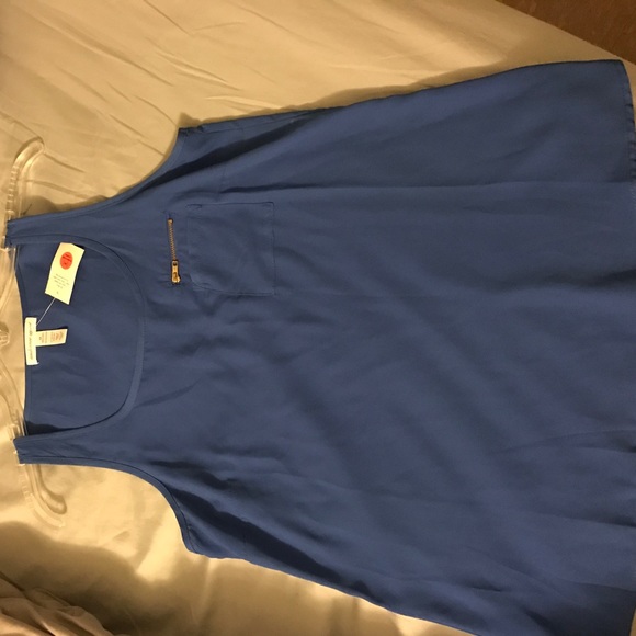 Shirt - Picture 1 of 1