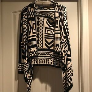 Asymmetrical Tribal Print Cardigan