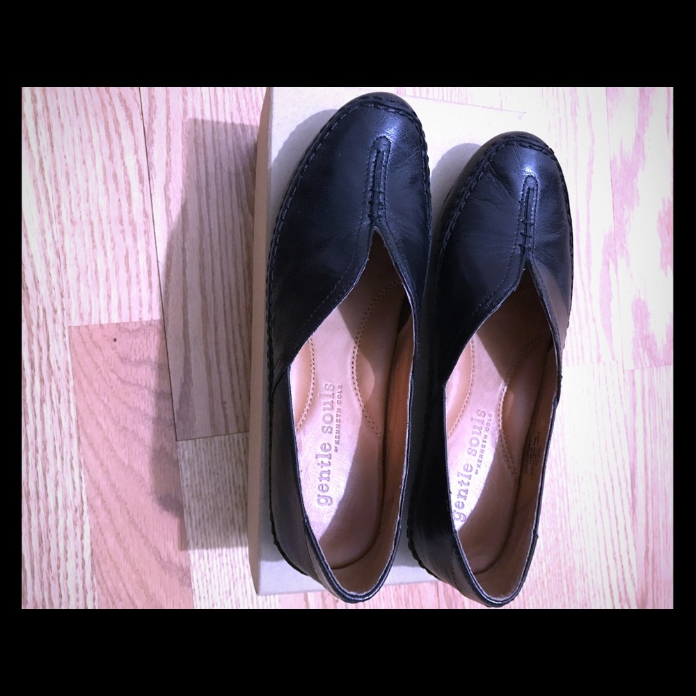 Neiman Marcus Gentle Souls shoes black leather