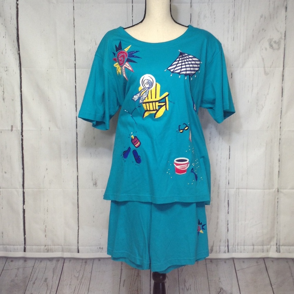 VTG Simply Susan   Blouse With Elastic Short Suit